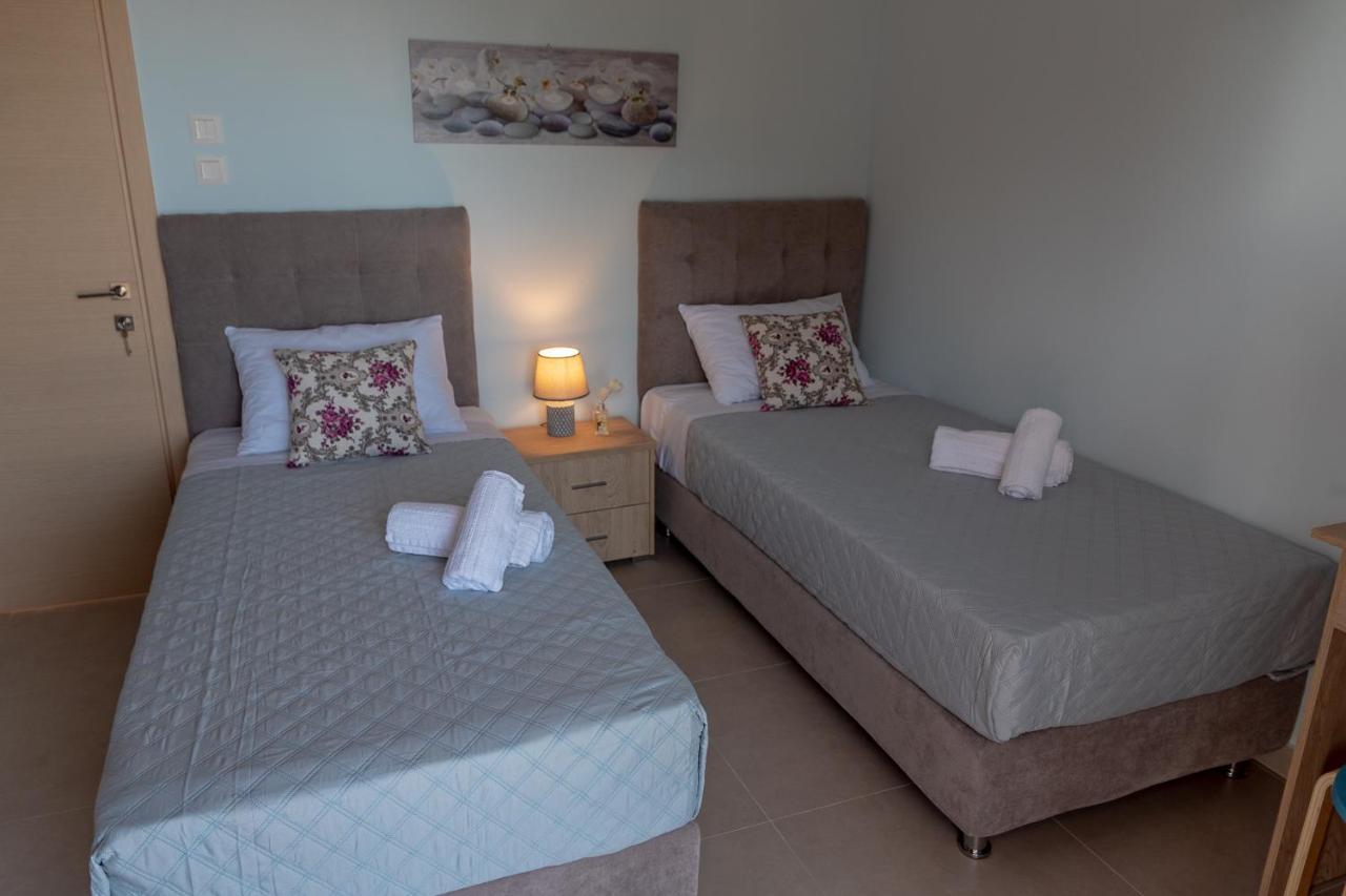 Dimi Seafront Apartment By Rentals Pro Services - Nea Moudania Exterior foto