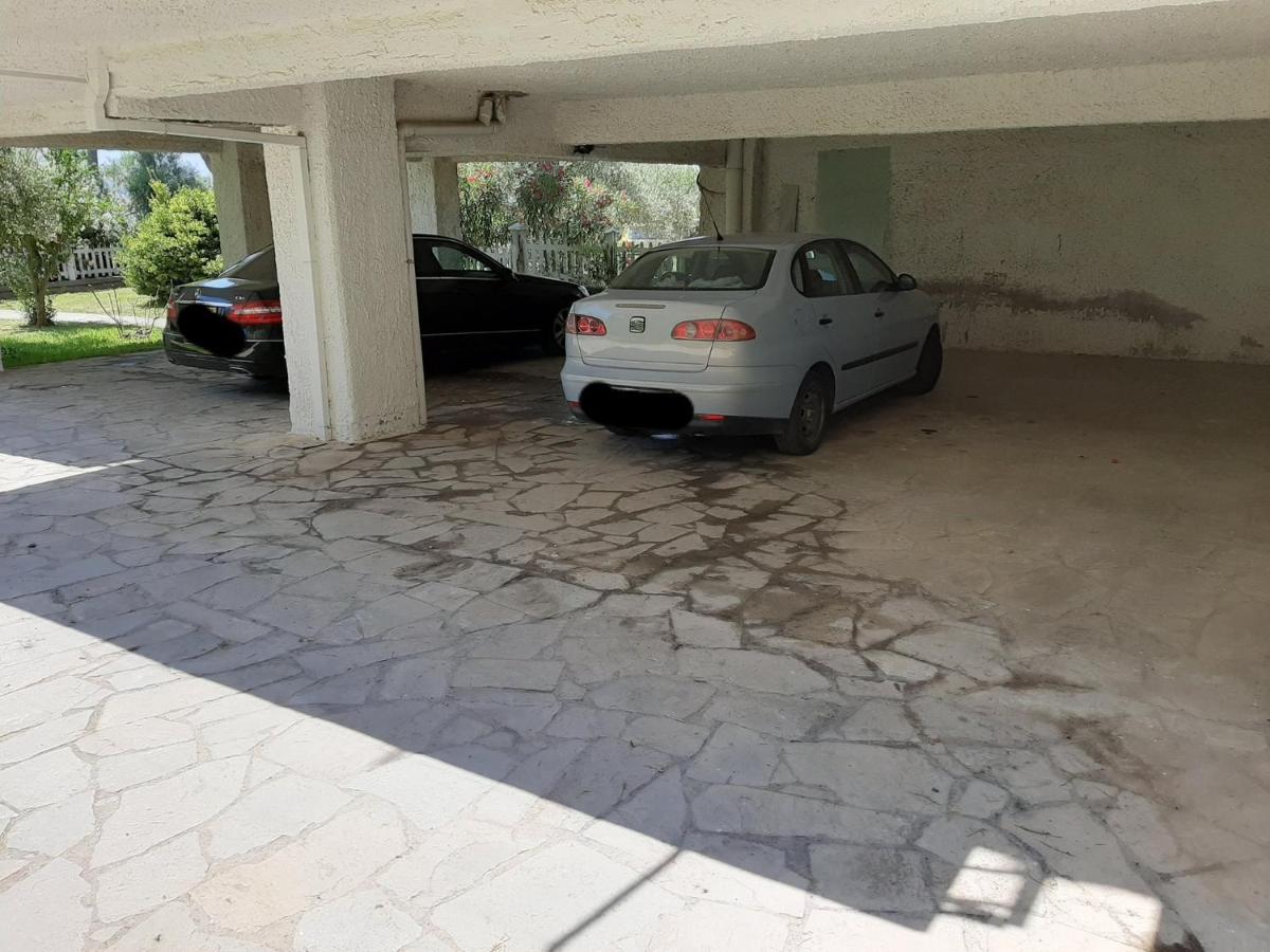 Dimi Seafront Apartment By Rentals Pro Services - Nea Moudania Exterior foto